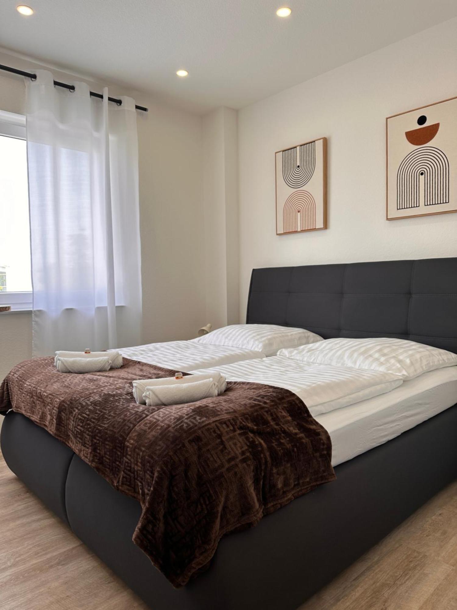 Amao-obsidian I 120qm I Elegantes Business- & Familienapartment I 3 Schlafzimmer I Kingsize Betten Apartment
