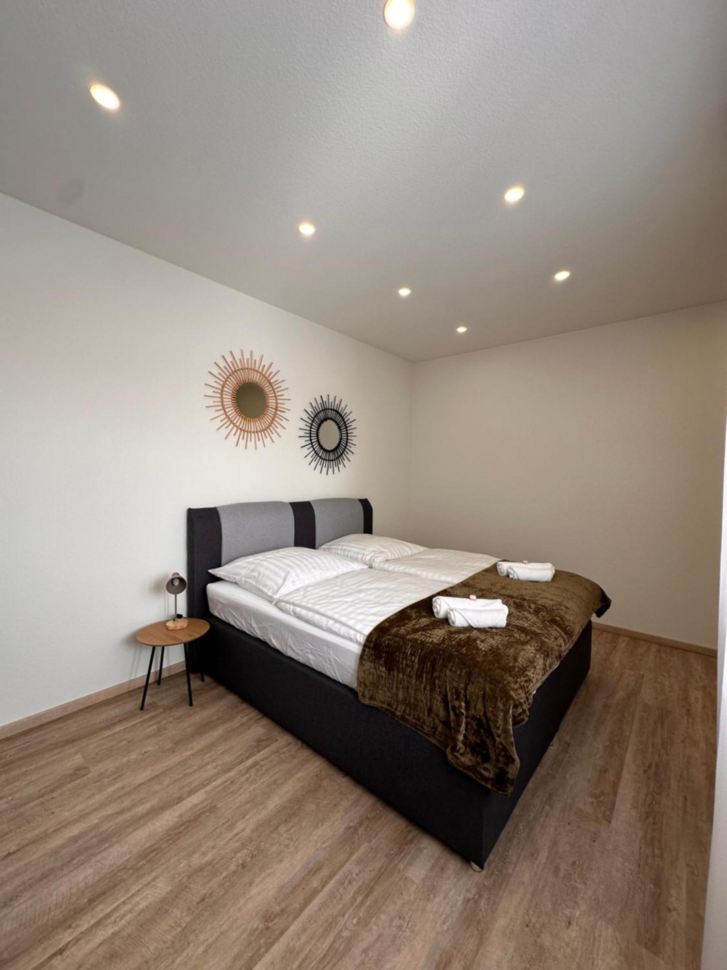 Amao-obsidian I 120qm I Elegantes Business- & Familienapartment I 3 Schlafzimmer I Kingsize Betten * Schwanau